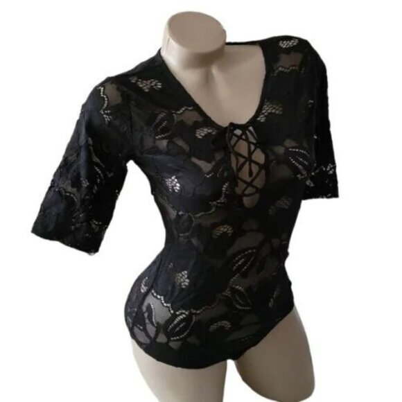 NWT Guess Black Lace Up Sheer Floral Lace Corset Bodysuit Mesh 1/4 Sleeve size S - Picture 10 of 16